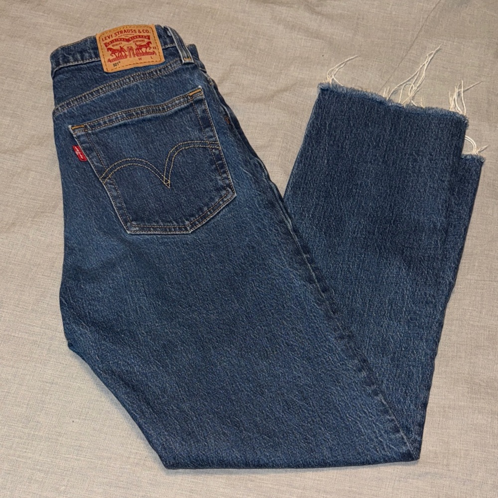Levi's 501 Women's Cropped Ankle Jeans in Deep Blue